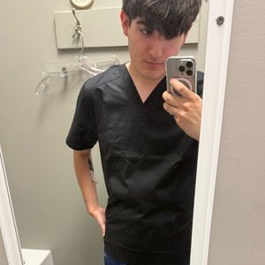 Meet your Posher, Adrian